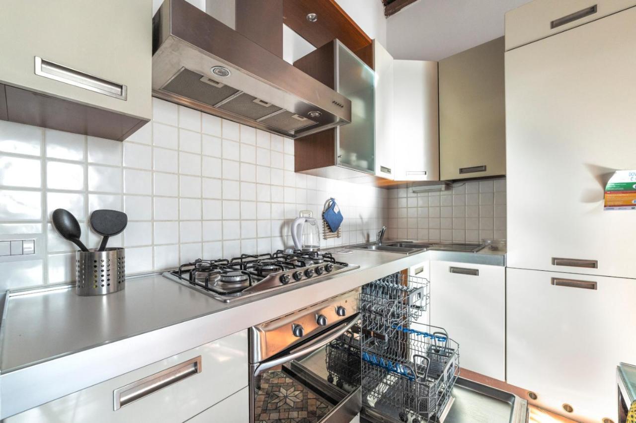 Porta Romana & Bocconi Cosy Apartment ميلان المظهر الخارجي الصورة