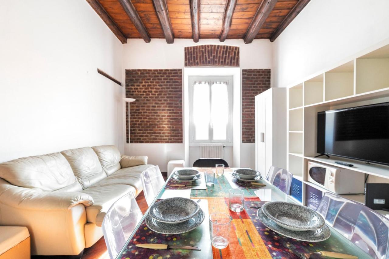Porta Romana & Bocconi Cosy Apartment ميلان المظهر الخارجي الصورة
